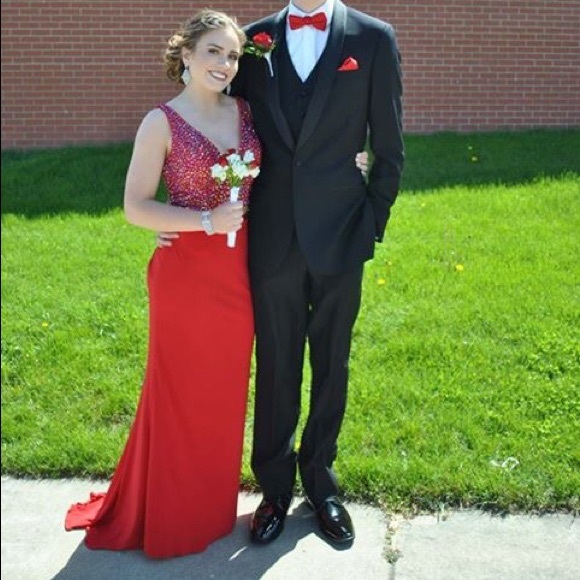 Sherri Hill 2017 red two piece prom dress - Picture 4 of 5